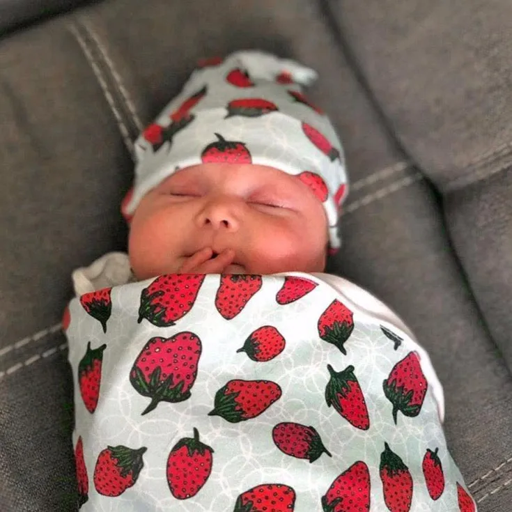 Bubbly Berries Baby Hat (0-3M) - Organic Cotton