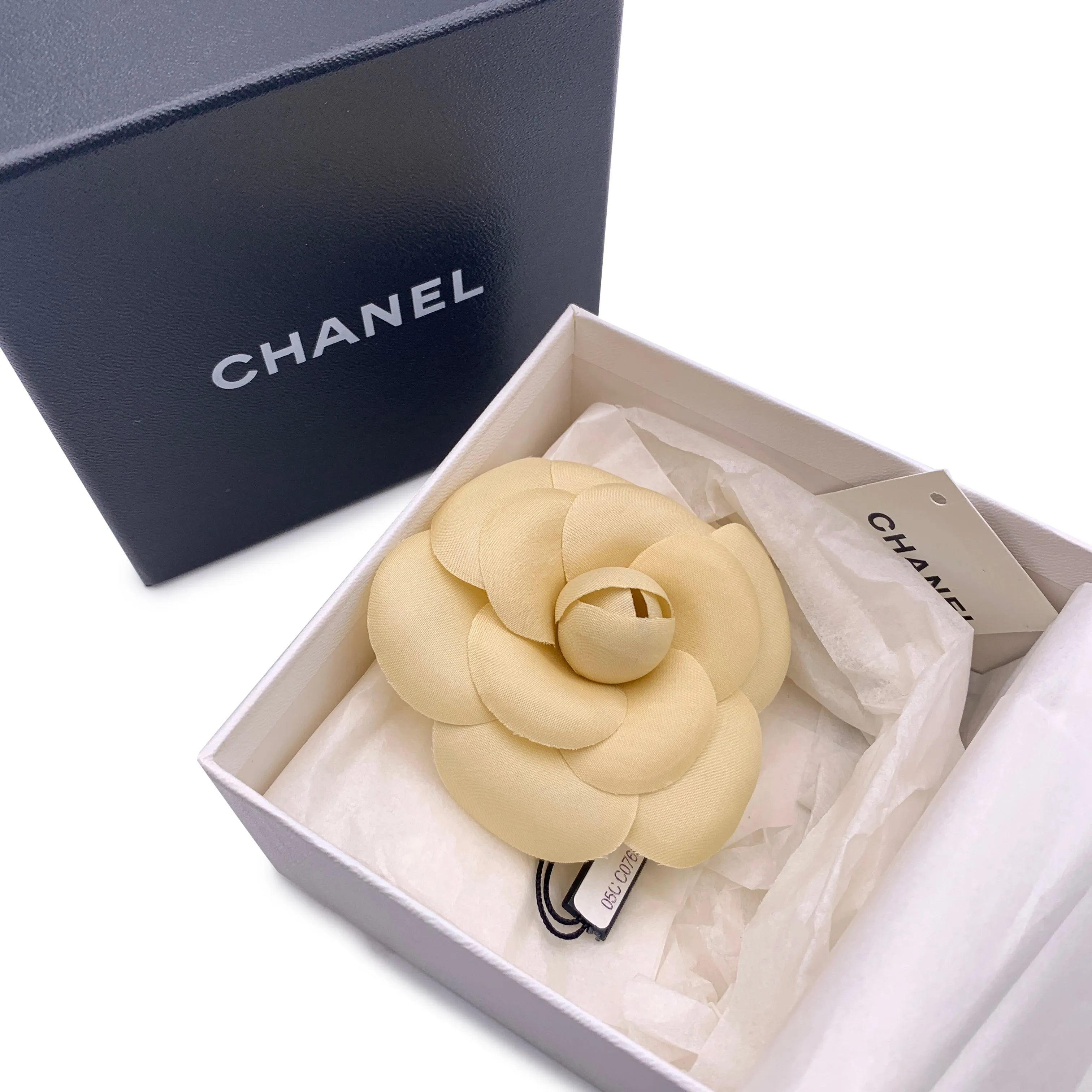 Chanel Vintage Beige Fabric Camelia Flower Camellia Pin Brooch