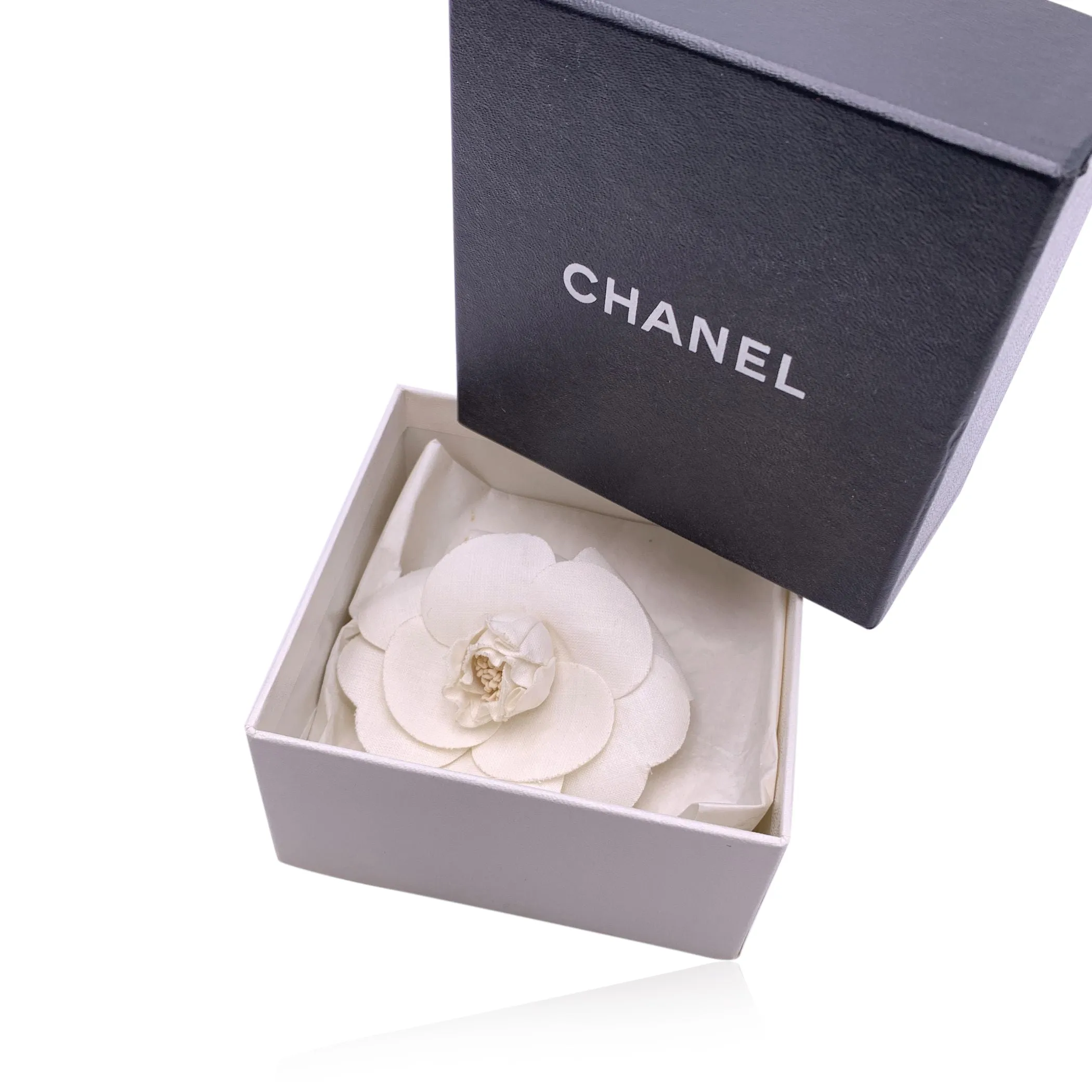 Chanel Vintage White Fabric Flower Camelia Camellia Brooch Pin