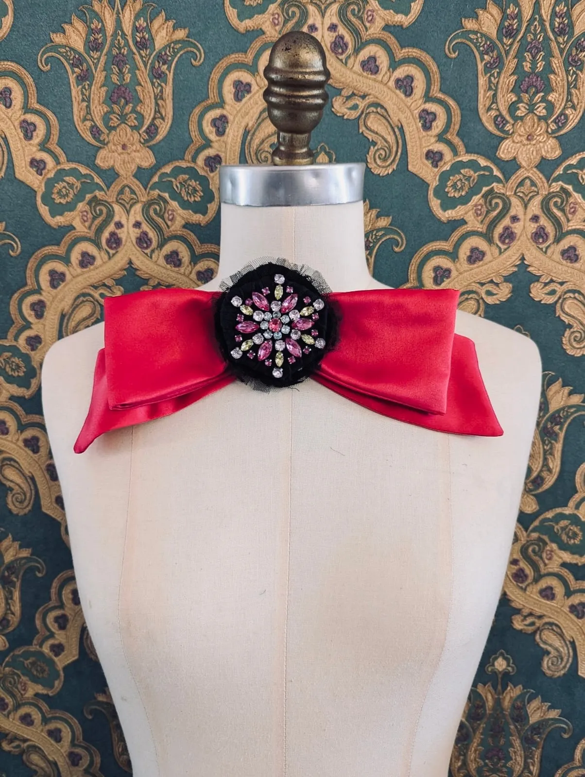 La Dolce Diva Bejewelled Bow