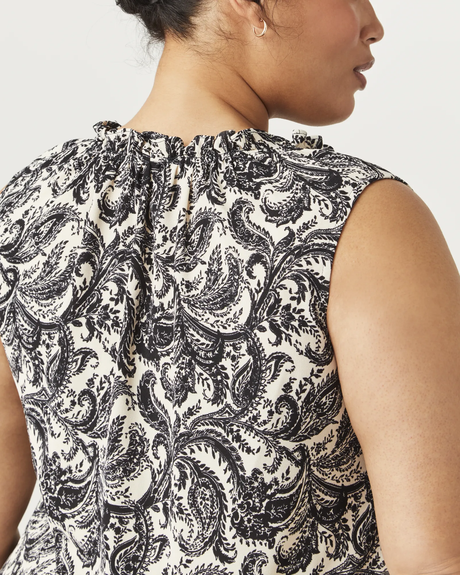 Mira Tie-Neck Blouse | Black / White