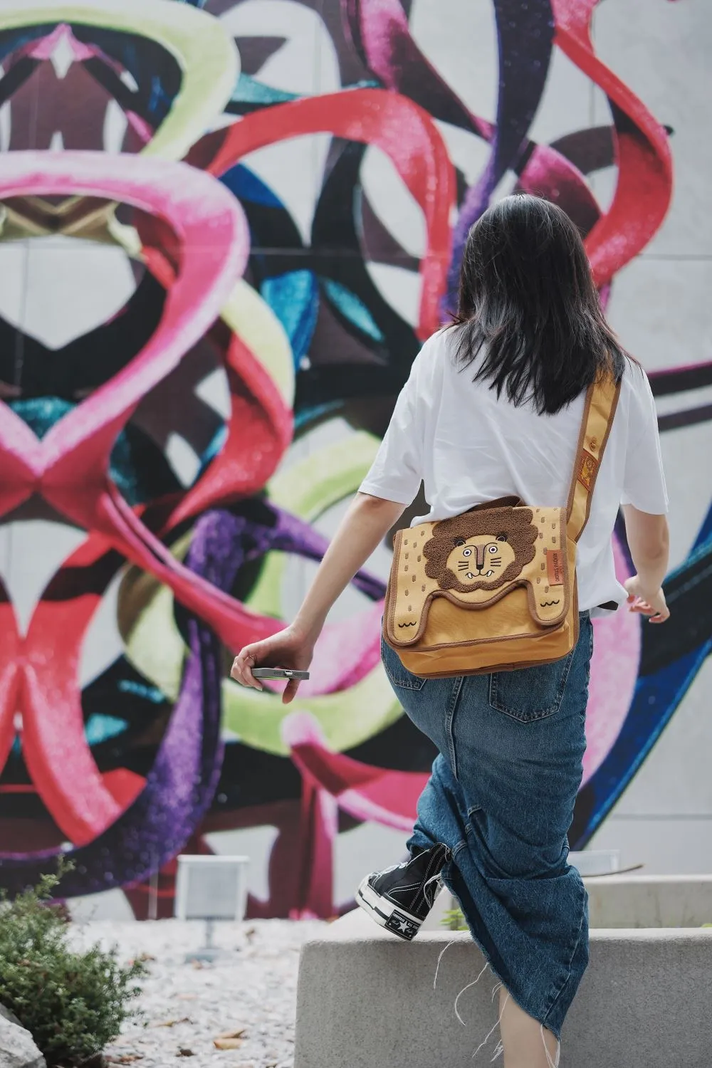 Ruoyu Studio Color-blocked Canvas Crossbody Bag for Casual Commuting
