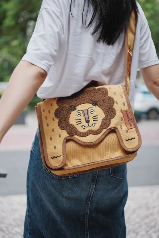 Ruoyu Studio Color-blocked Canvas Crossbody Bag for Casual Commuting